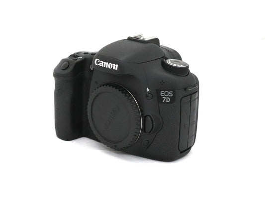 Canon Eos 7D + Canon BG-E7 Batterigrepp