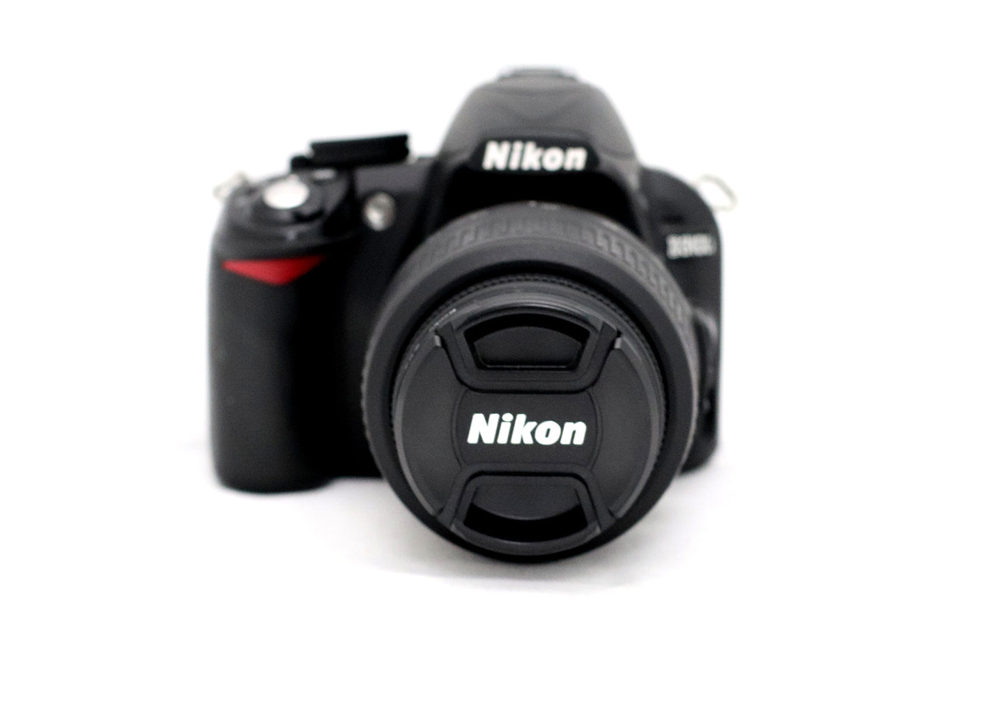 Nikon D3100 + Nikon 18-55 F/3,5-5,6 AF-S DX VR