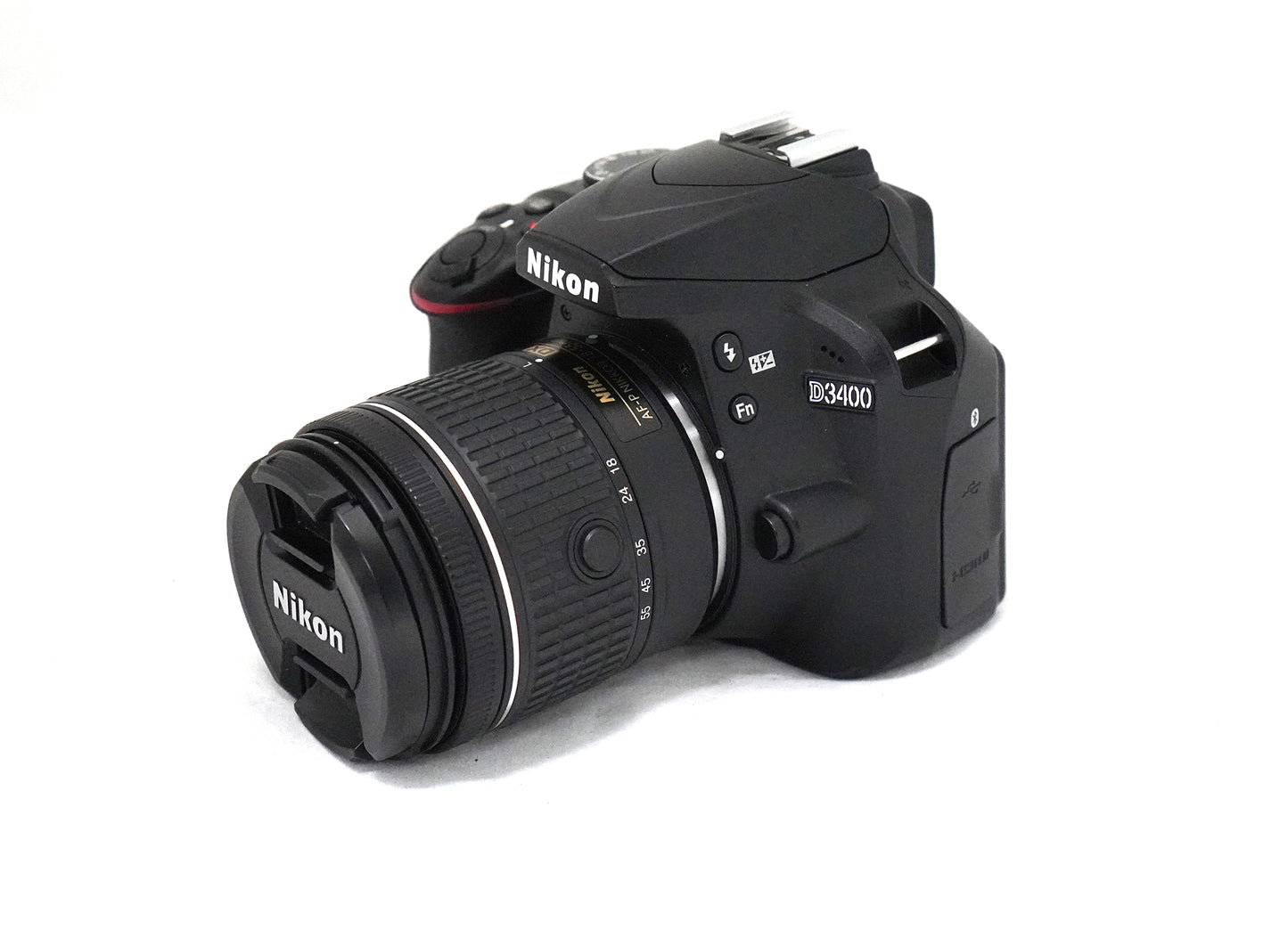 Nikon D3400 + Nikon 18-55 F/3,5-5,6 AF-P VR DX